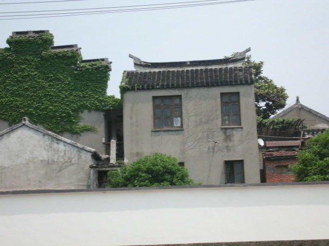 高鐵一姐丁書苗英才會所拍賣,曾擬造頂級俱樂部