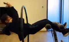 �eäĿ���L(f��ng)�x���h�ҿ��D(zhu��n)����Ȧ,����Ů��һ�����